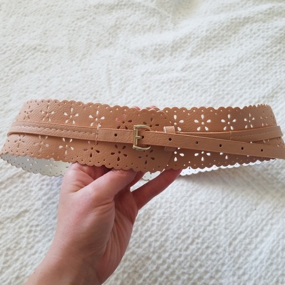 Accessories - High waist belt